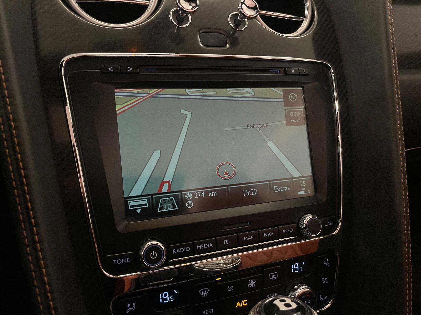 Gul Bentley Continental GTC fra 2015