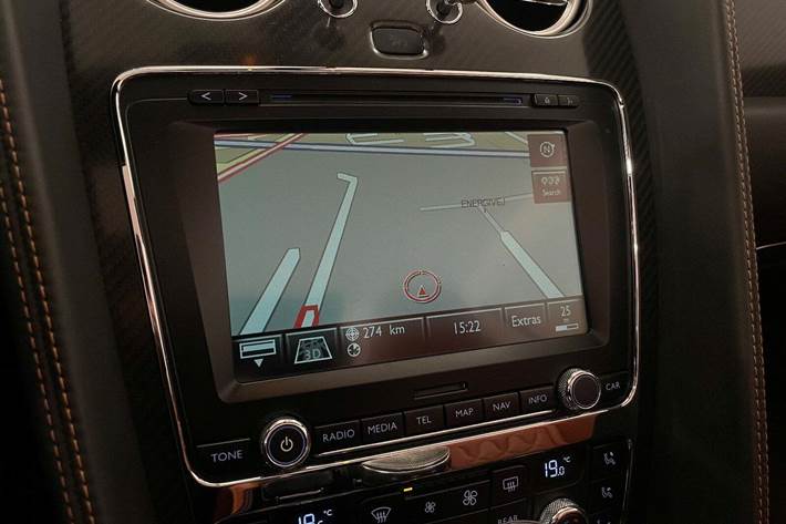 Grå Bentley Continental GTC fra 2016