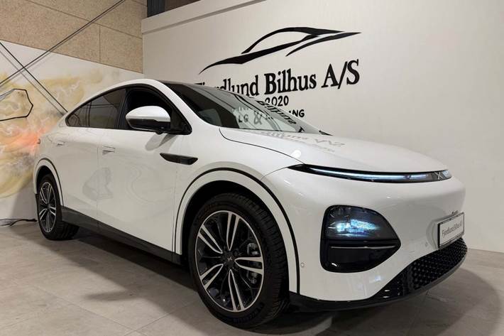 Hvid Xpeng G6 fra 2024