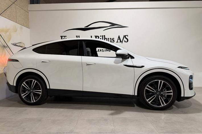 Hvid Xpeng G6 fra 2024