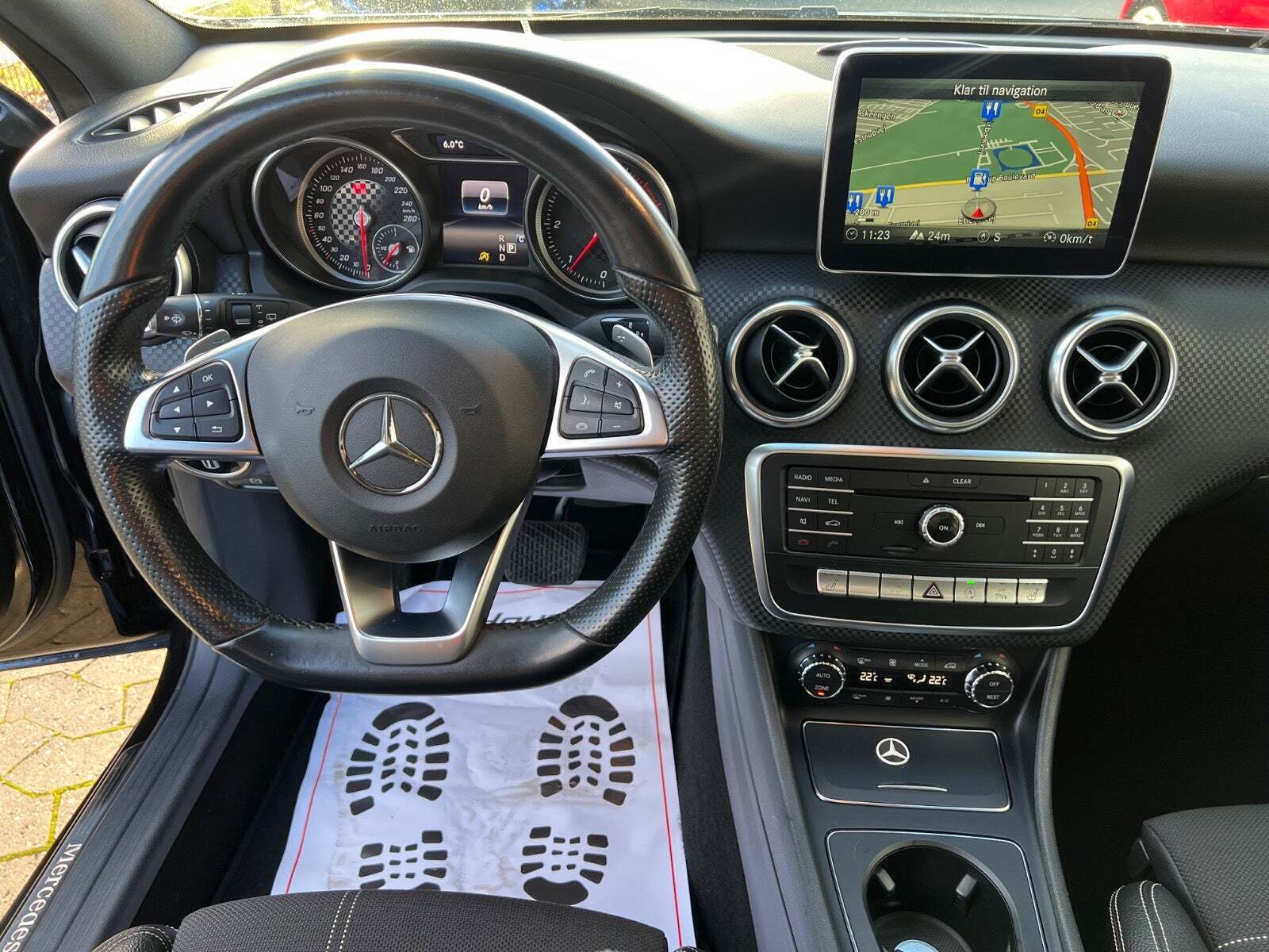 Sort Mercedes A200 d fra 2017