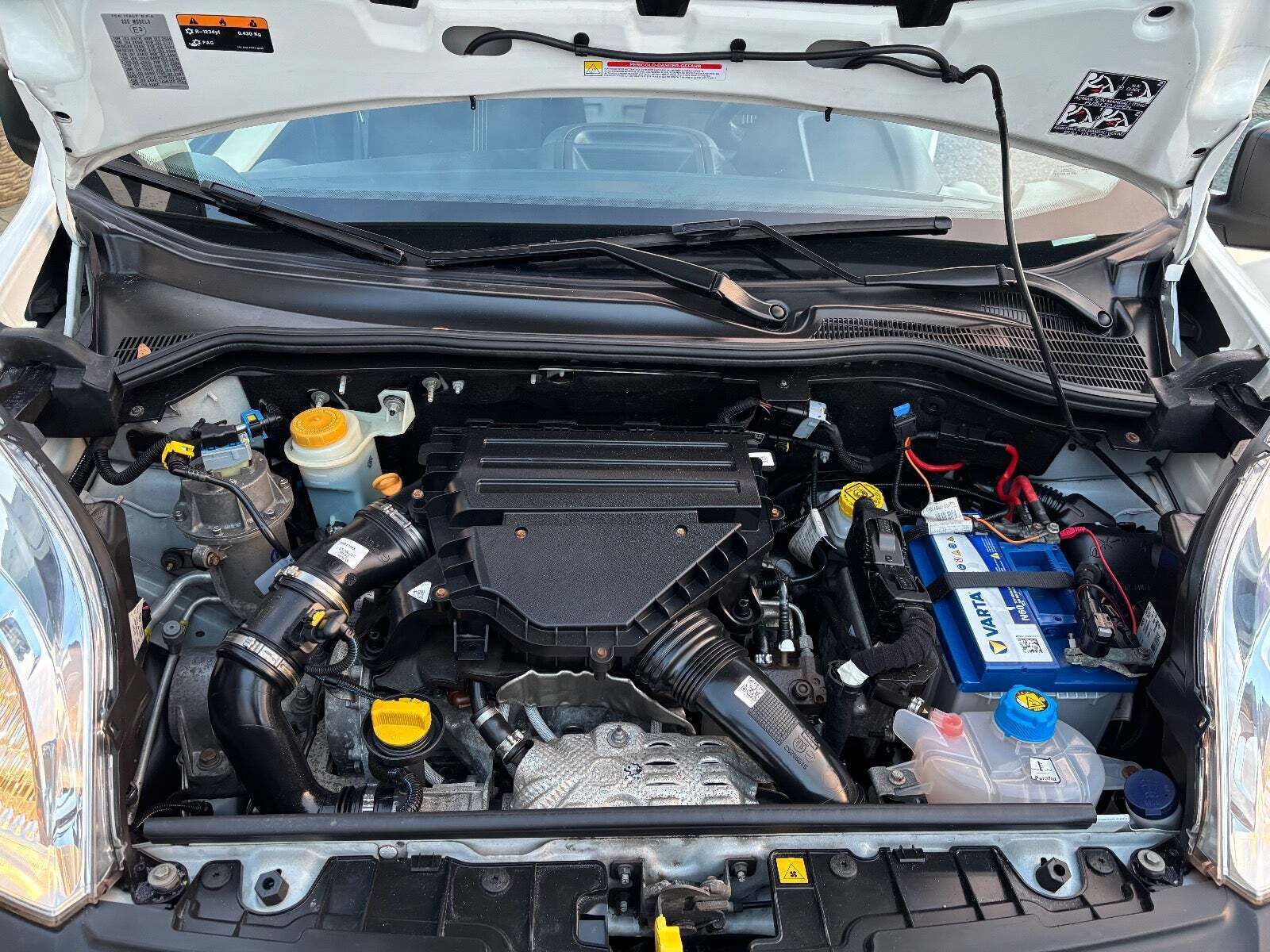 Hvid Fiat Fiorino fra 2016