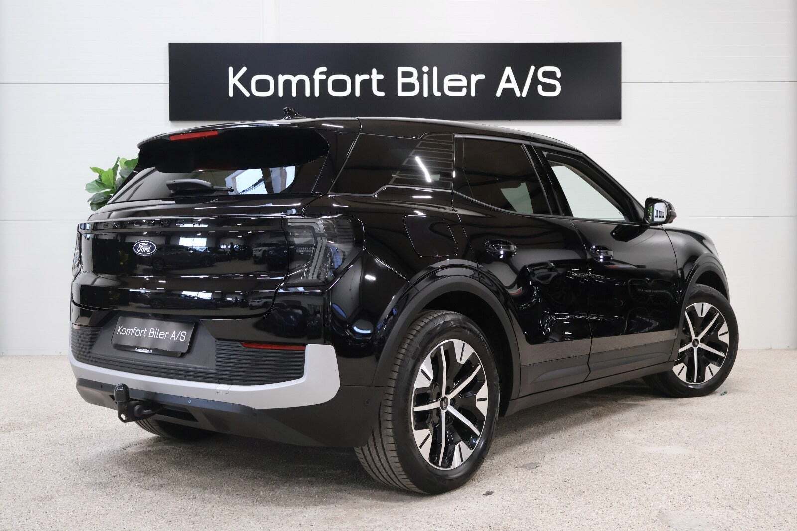 Sort Ford Explorer fra 2024