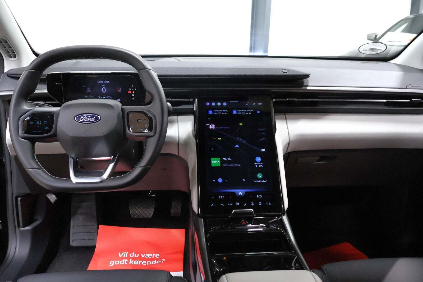 Sort Ford Explorer fra 2024