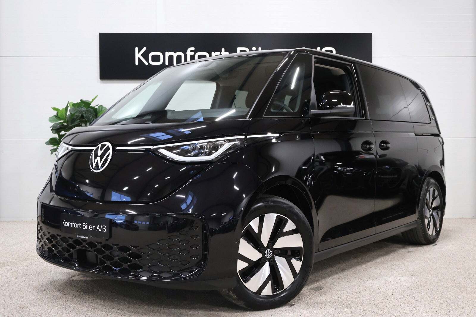 VW ID.Buzz 77 Pro SWB