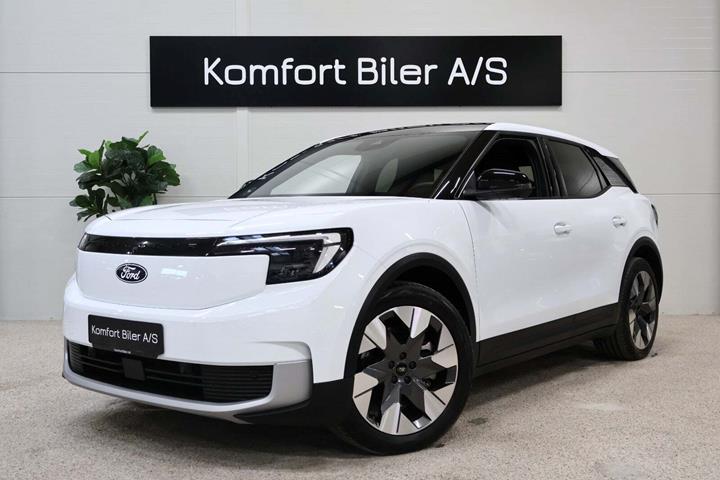 Hvid Ford Explorer fra 2024 set udefra