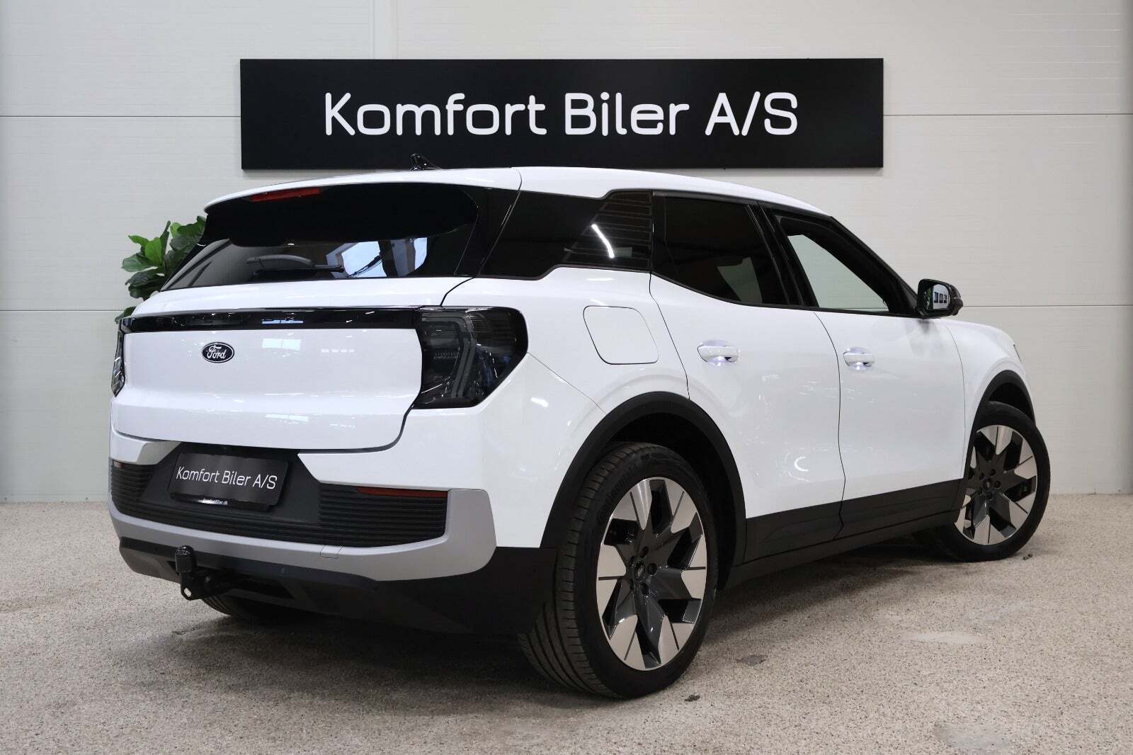 Hvid Ford Explorer fra 2024