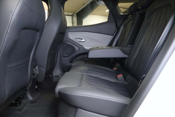 Hvid Ford Explorer fra 2024