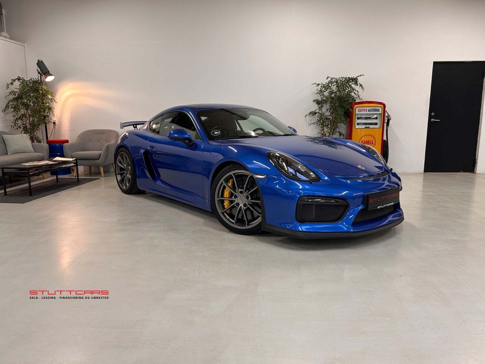 Porsche Cayman GT4 3,8