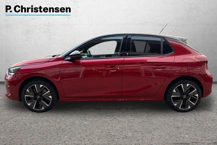 Rød Opel Corsa-e fra 2023