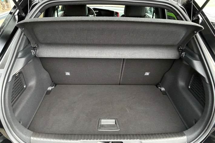 Rød Opel Corsa-e fra 2023