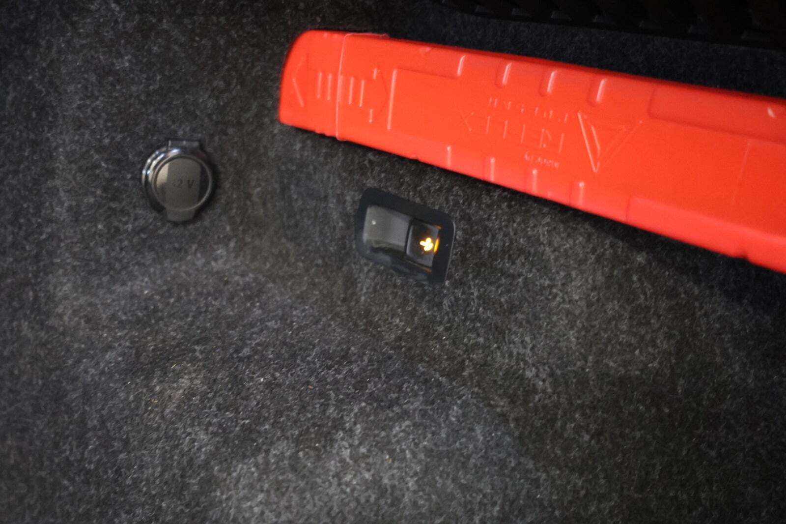 Hvid Skoda Enyaq fra 2022