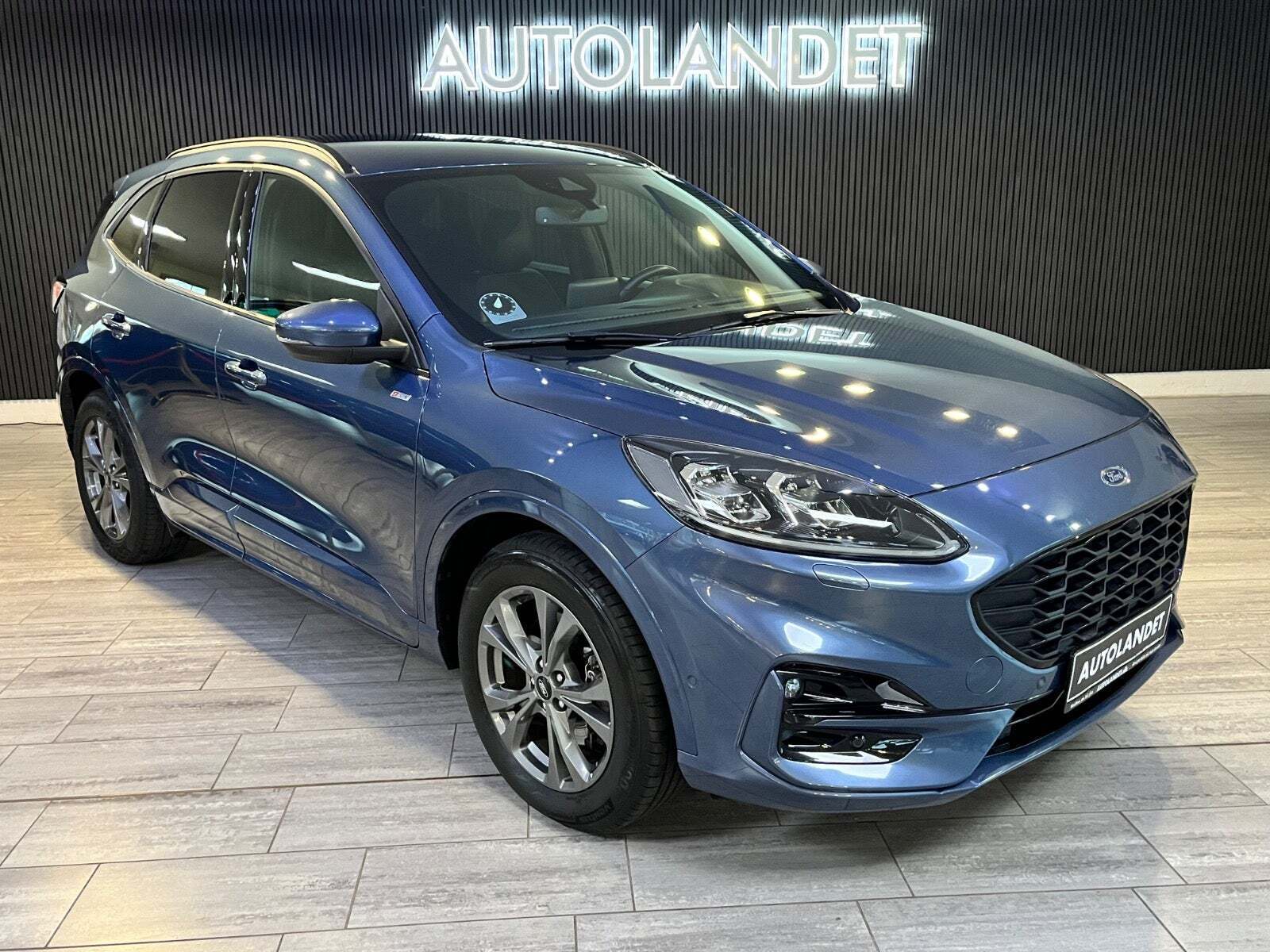 Ford Kuga 2,5 PHEV ST-Line X CVT