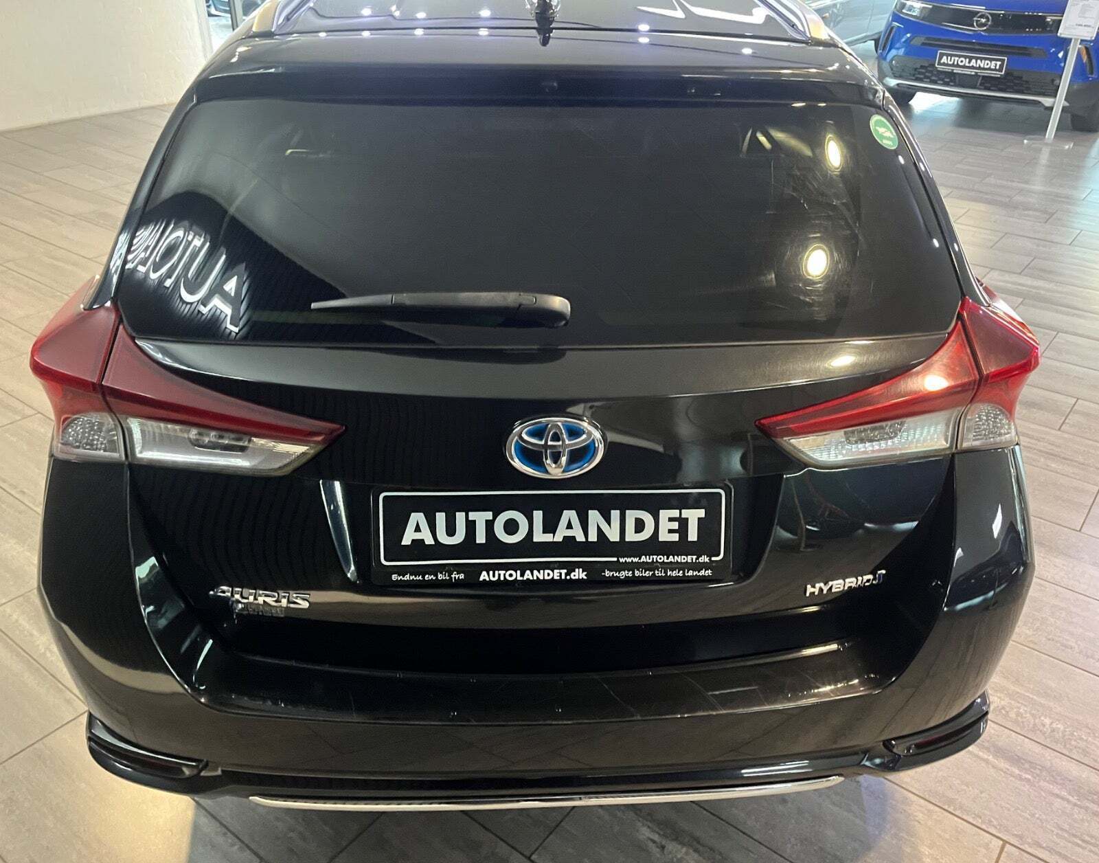 Sort Toyota Auris fra 2018
