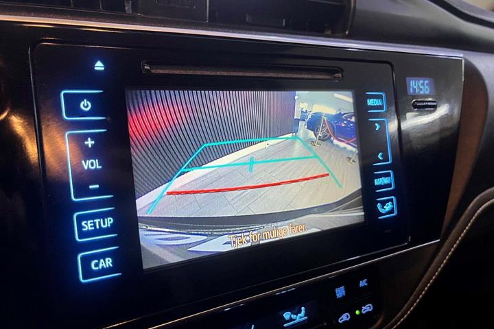 Sort Toyota Auris fra 2018