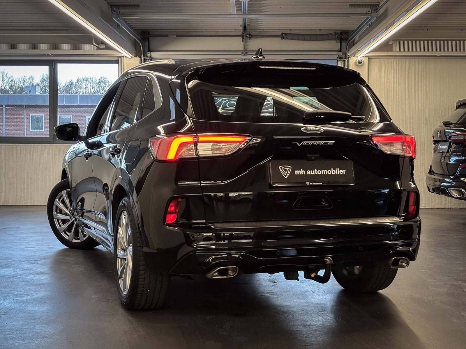 Ford Kuga 2,5 PHEV Vignale CVT