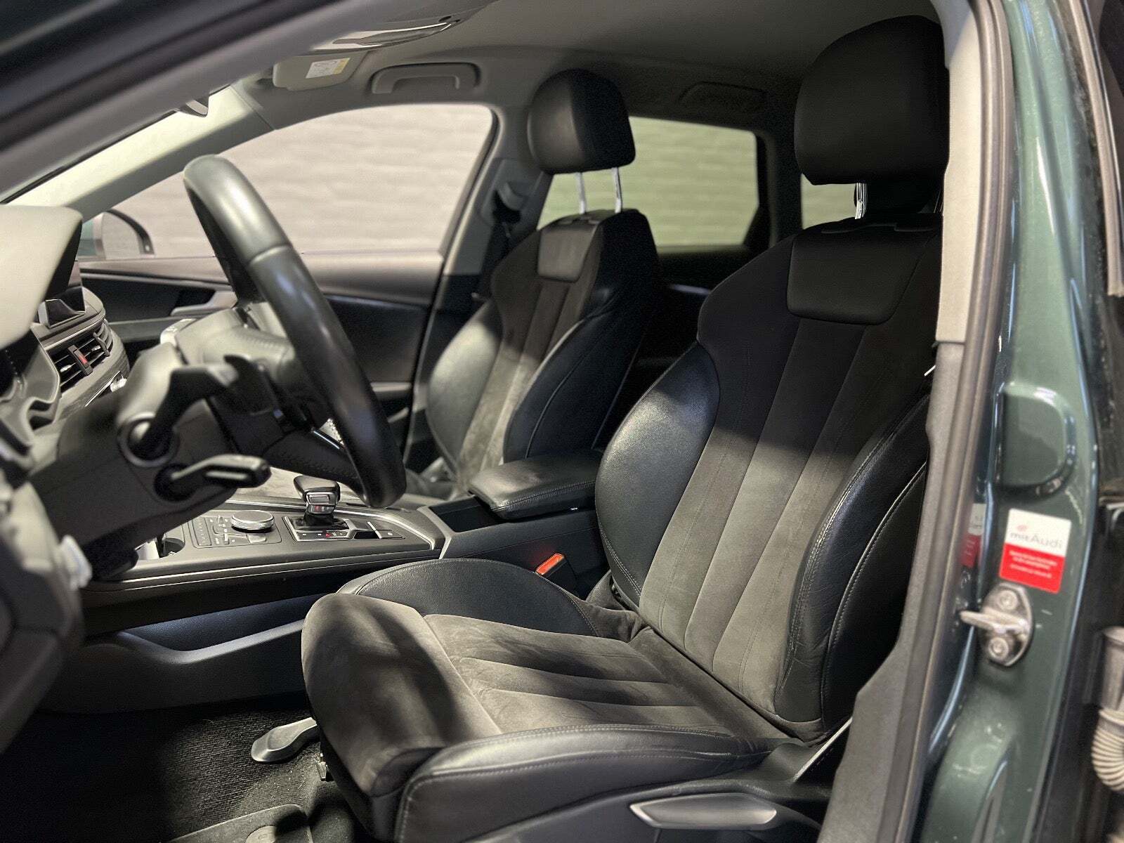 Grøn Audi A4 fra 2018