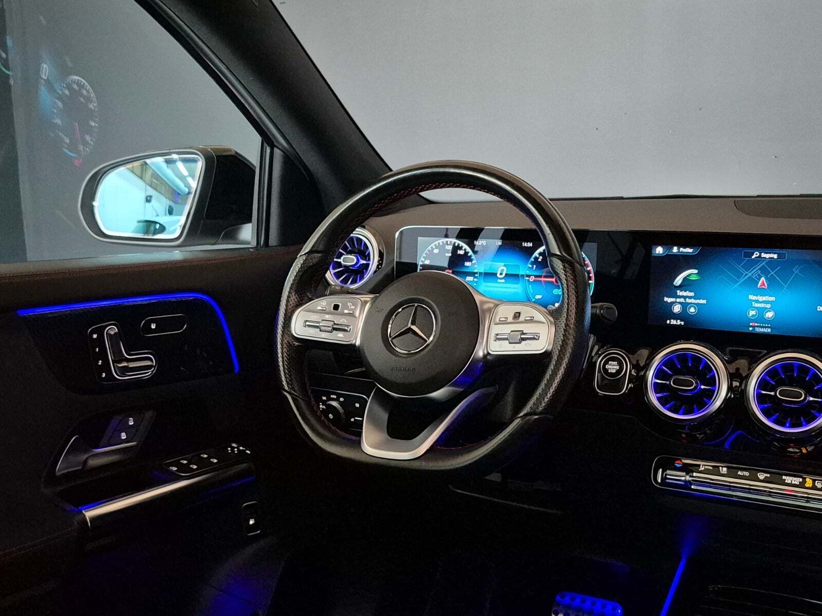 Hvid Mercedes GLA250 e fra 2022