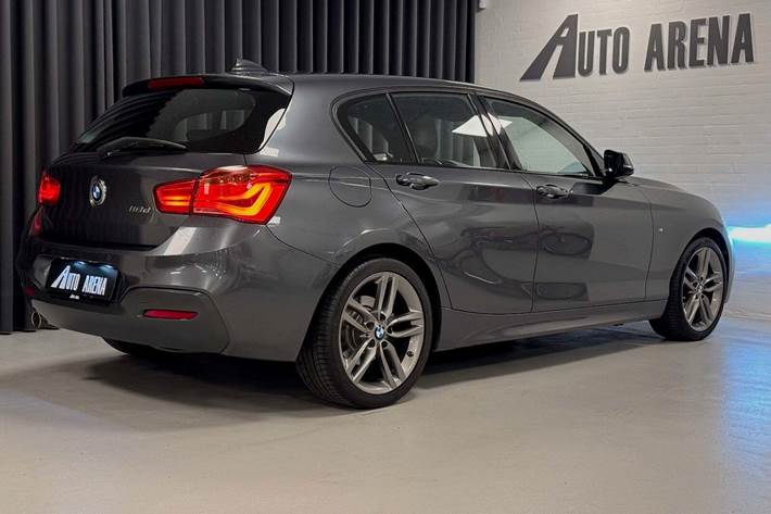 Grå BMW 118d fra 2018