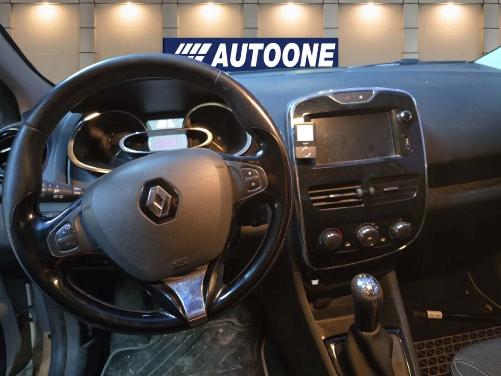 Renault Clio IV 0,9 TCe 90 Expression Sport Tourer