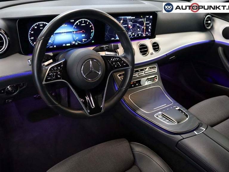 Mercedes E300 de 2,0 Advantage stc. aut.