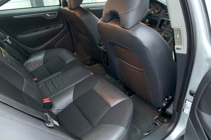 Sølv Volvo S60 fra 2006