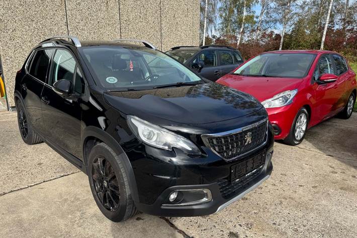 undefined Peugeot 2008 fra 2017 set udefra