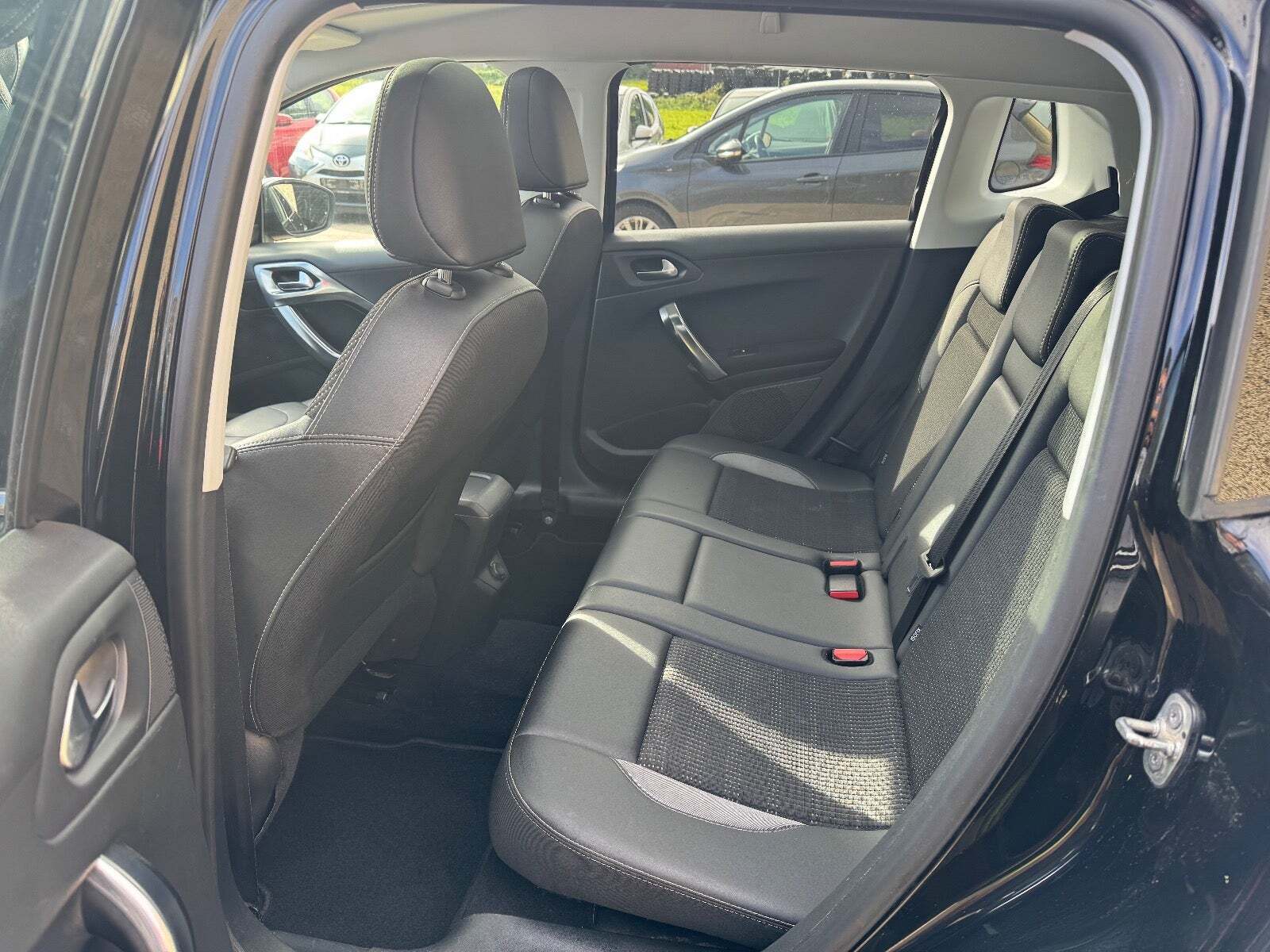 undefined Peugeot 2008 fra 2017