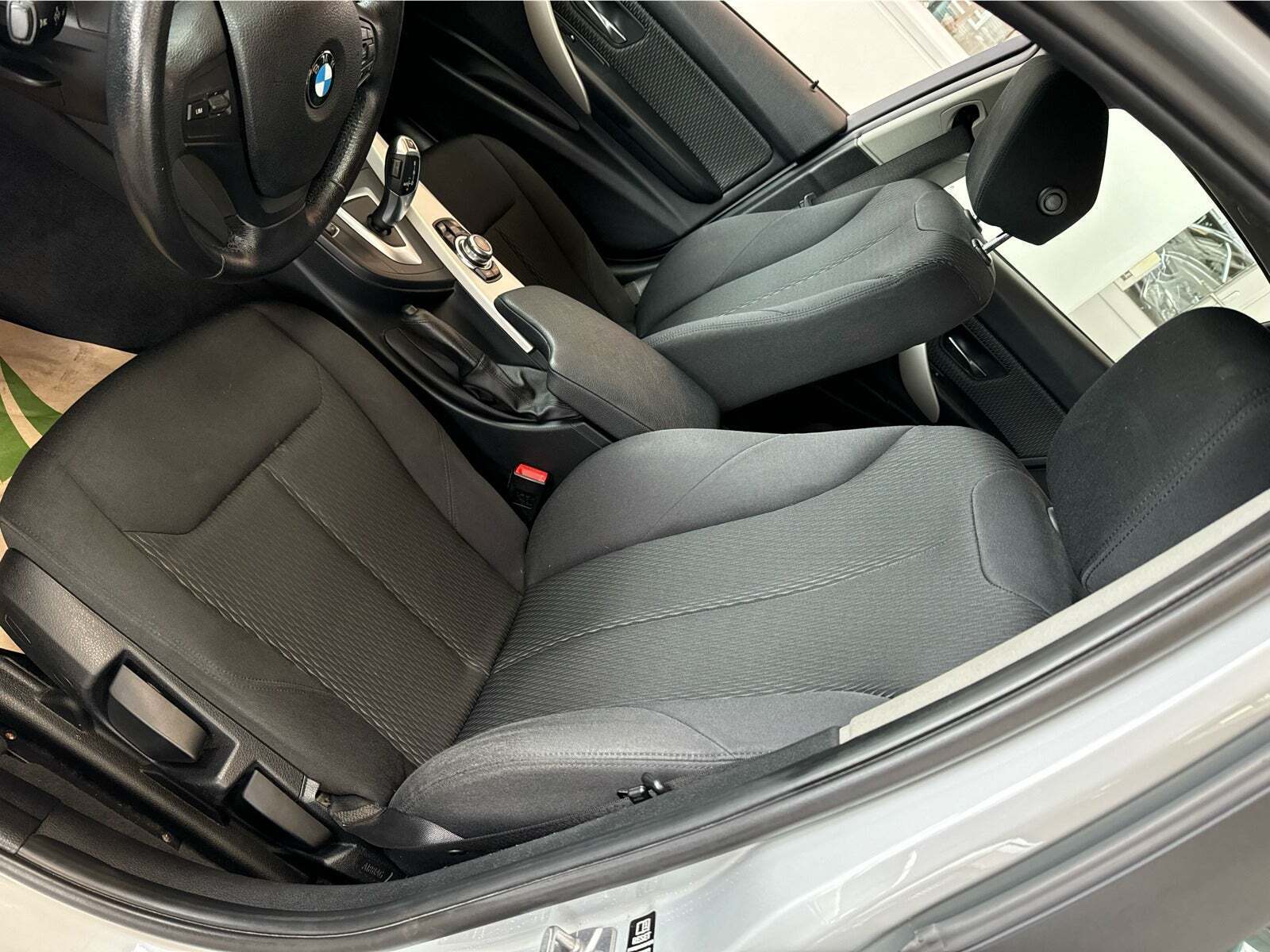 Sølv BMW 320d fra 2013