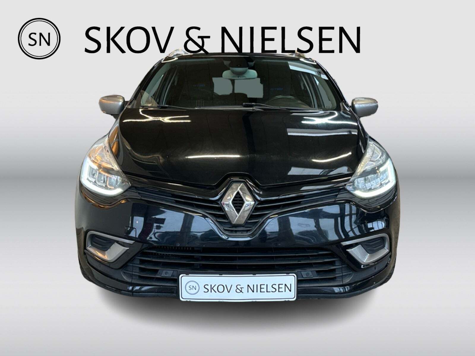 Sort Renault Clio IV fra 2017 set udefra