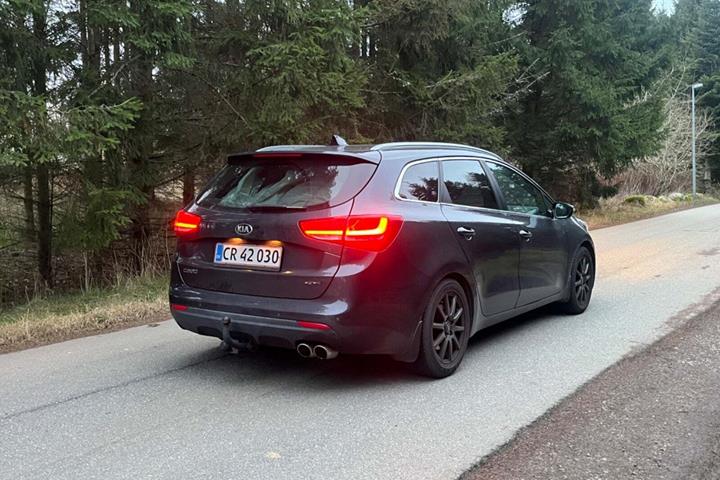 Grå Kia Ceed fra 2018
