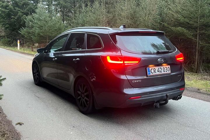 Grå Kia Ceed fra 2018