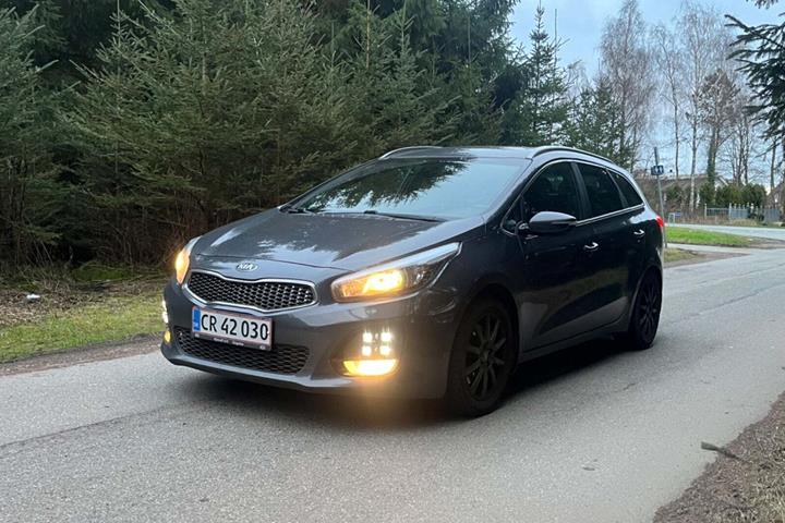 Grå Kia Ceed fra 2018