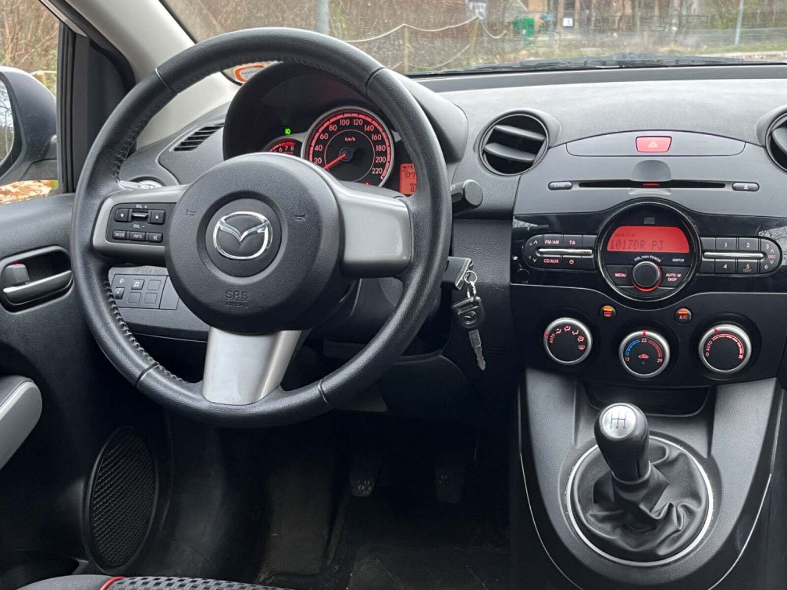Mazda 2 1,3 Takara Edition