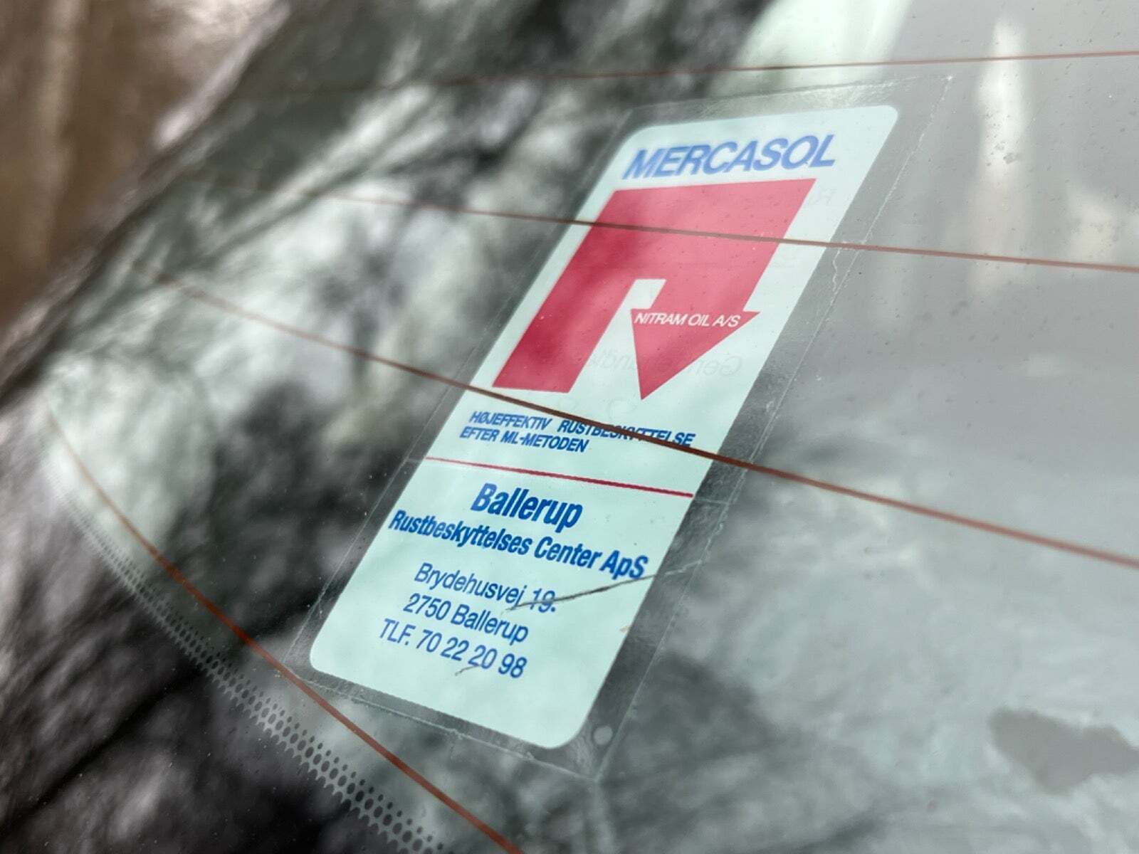 Hvid Mazda 2 fra 2012