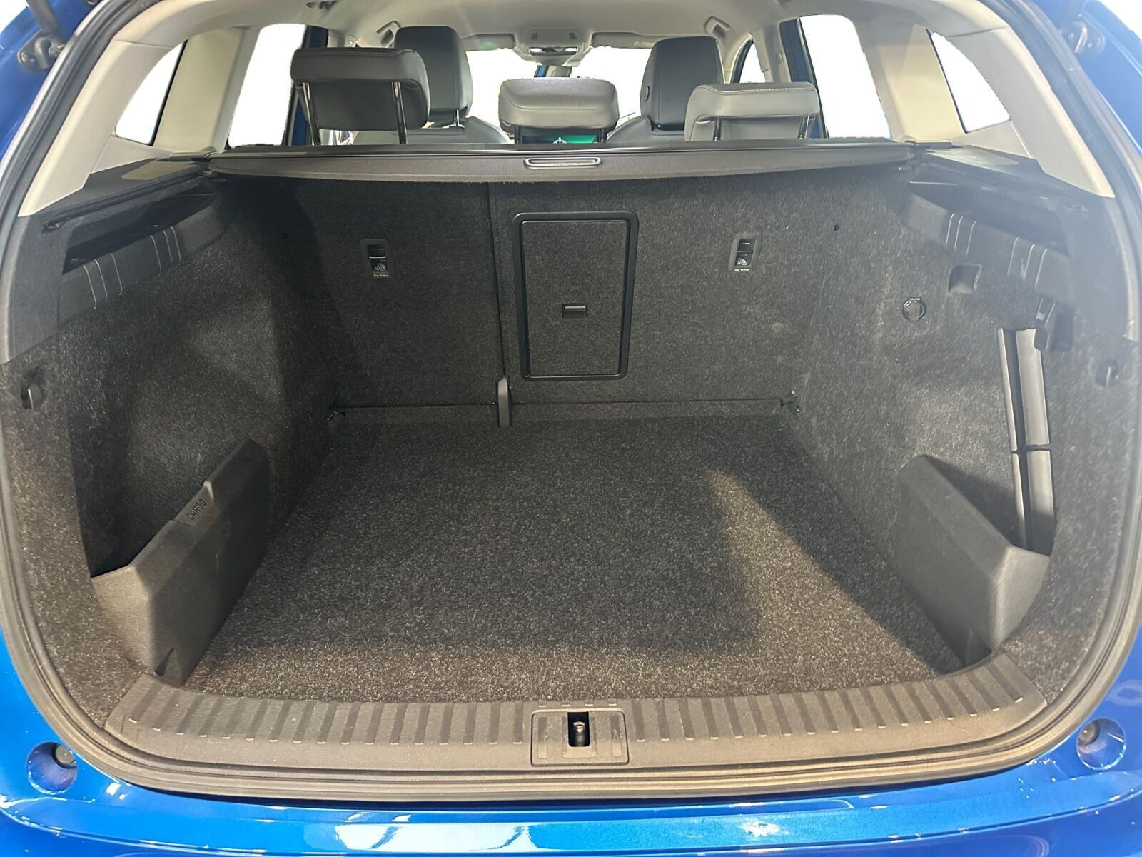 Blå Skoda Enyaq fra 2023