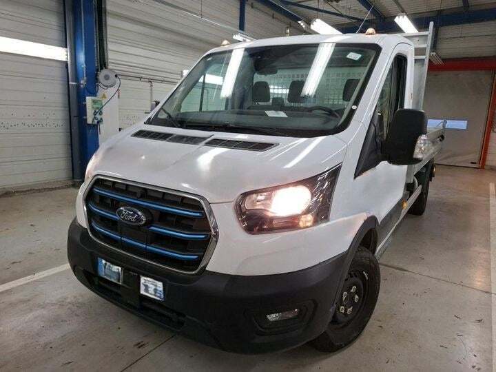 Hvid Ford E-Transit 350 L3 Chassis fra 2023