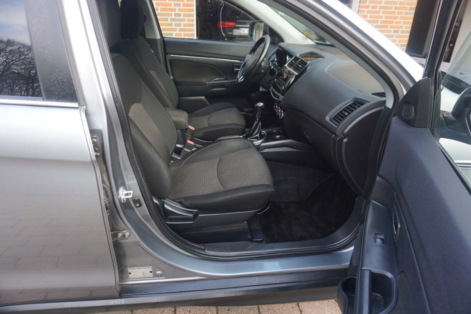 Mitsubishi ASX 1,6 Invite