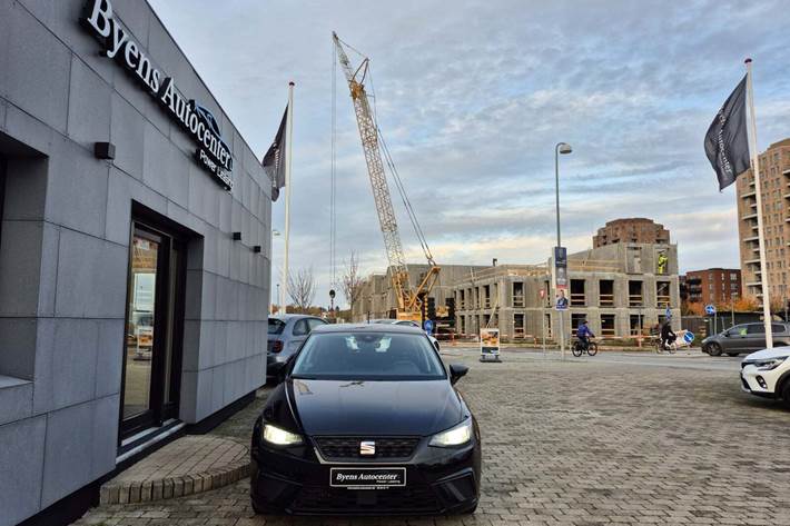 Sort Seat Ibiza fra 2024