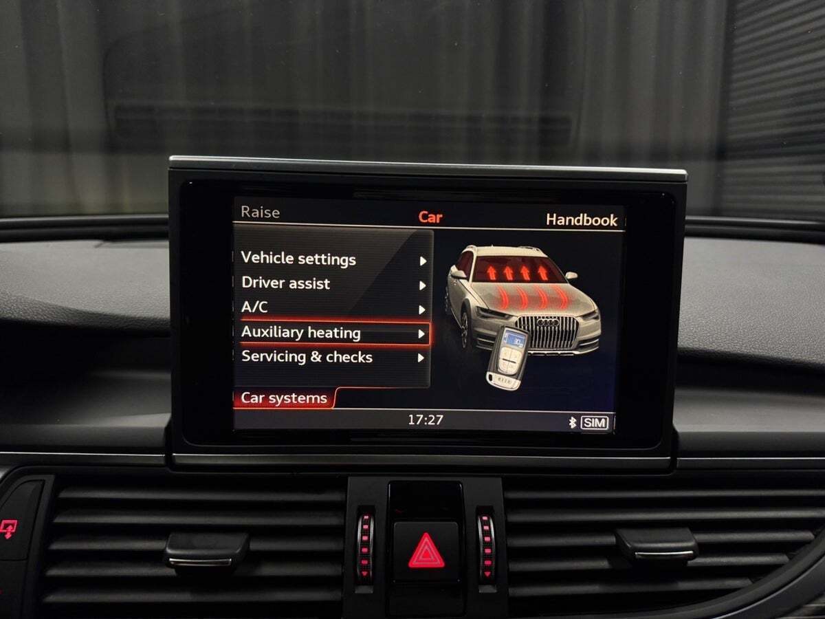 Sort Audi A6 Allroad fra 2015