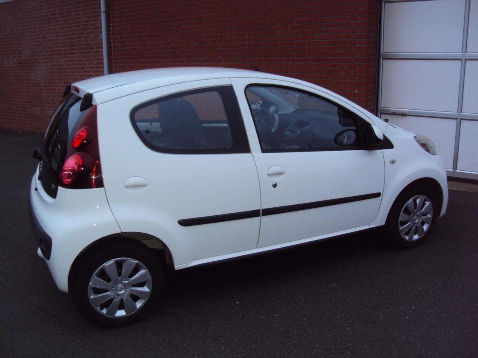 Peugeot 107 1,0 Champion Air
