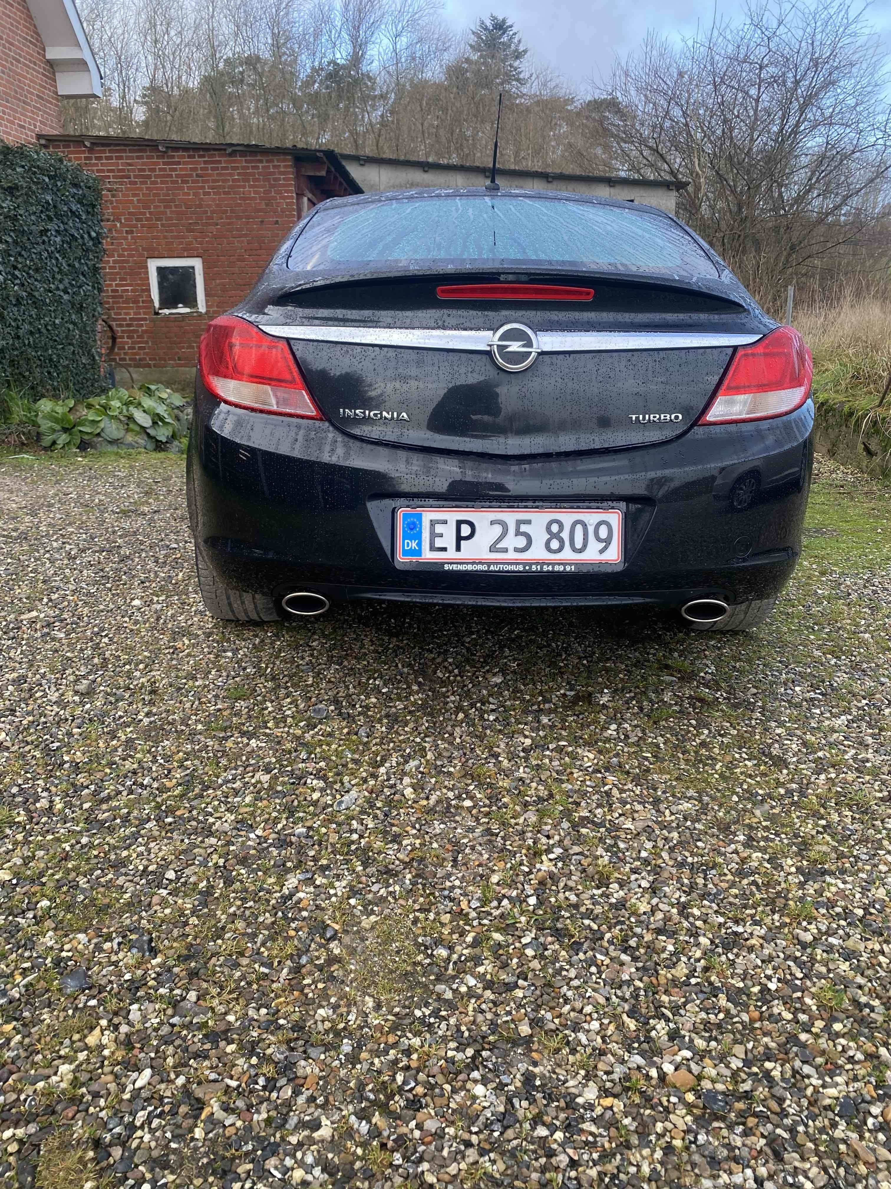 Opel Insignia 1,6 1,6 TURBO