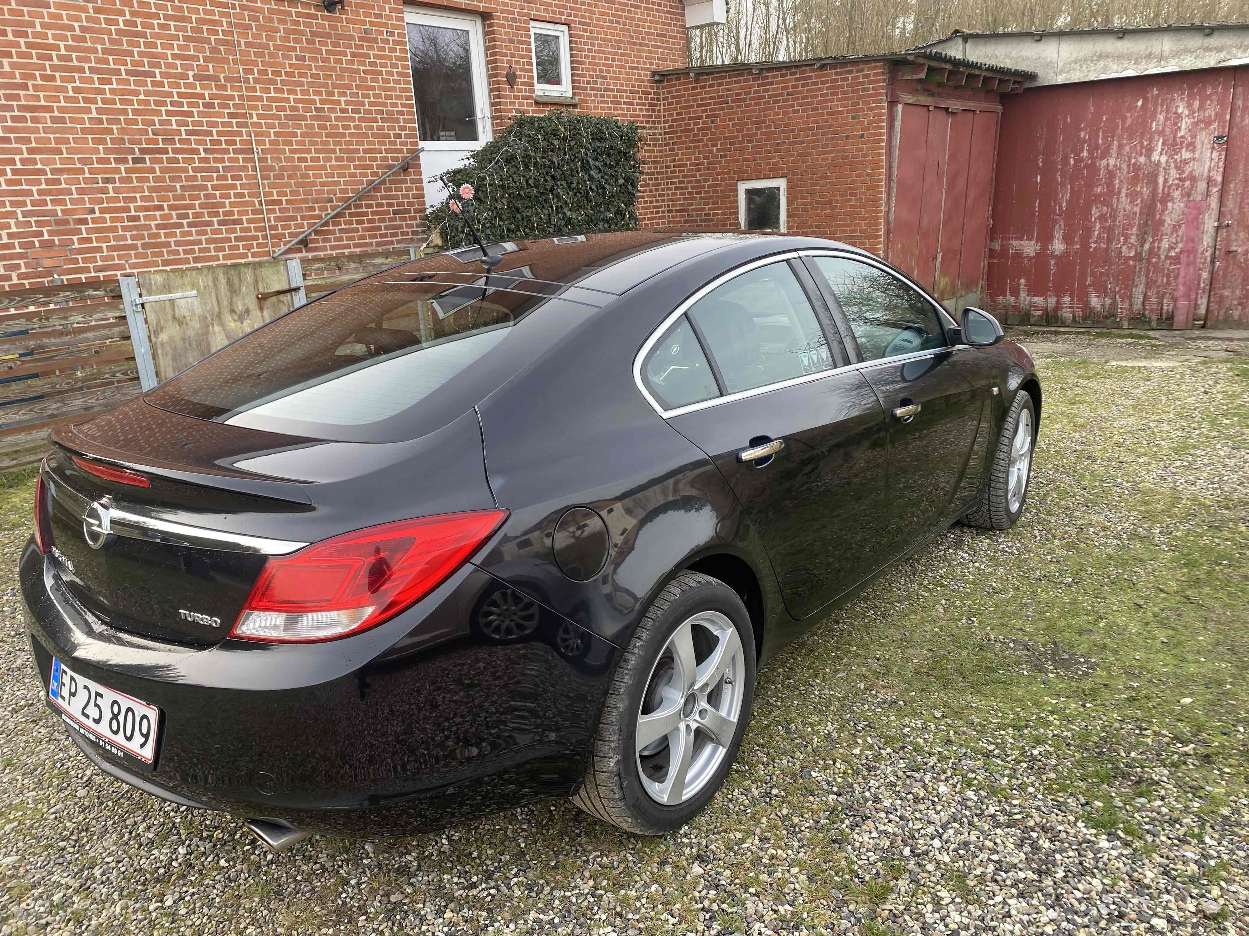 Opel Insignia 1,6 1,6 TURBO