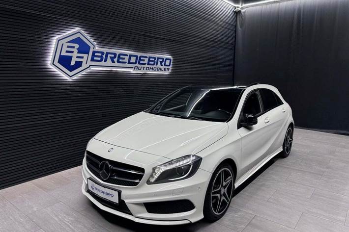 Hvid Mercedes A180 fra 2014 set udefra
