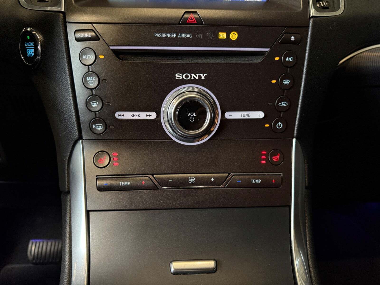 Grå Ford Galaxy fra 2020