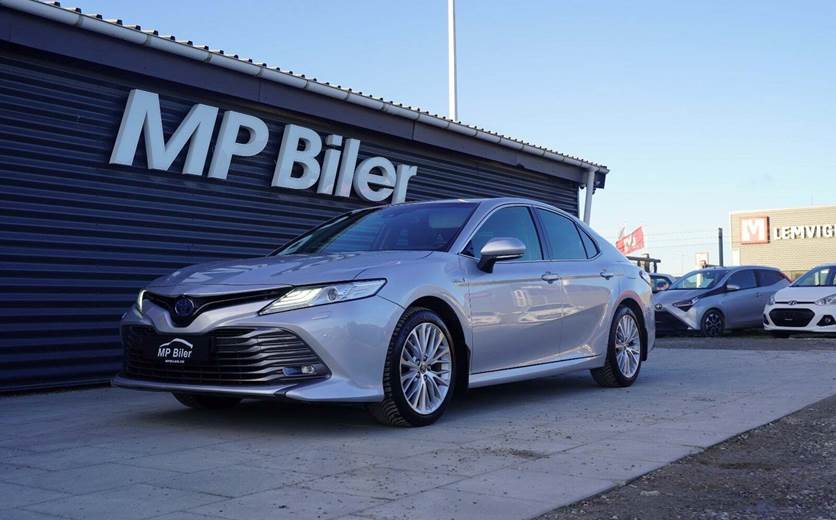 Toyota Camry 2,5 Hybrid H3 Executive CVT