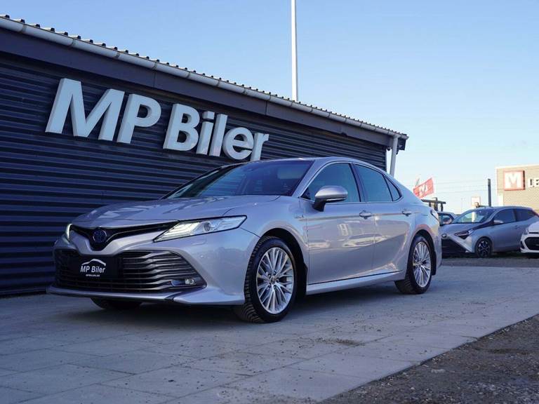 Toyota Camry 2,5 Hybrid H3 Executive CVT