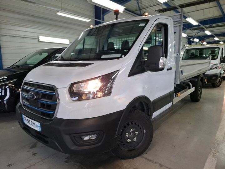 Ford E-Transit 350 L3 Chassis 68 Trend H1 RWD
