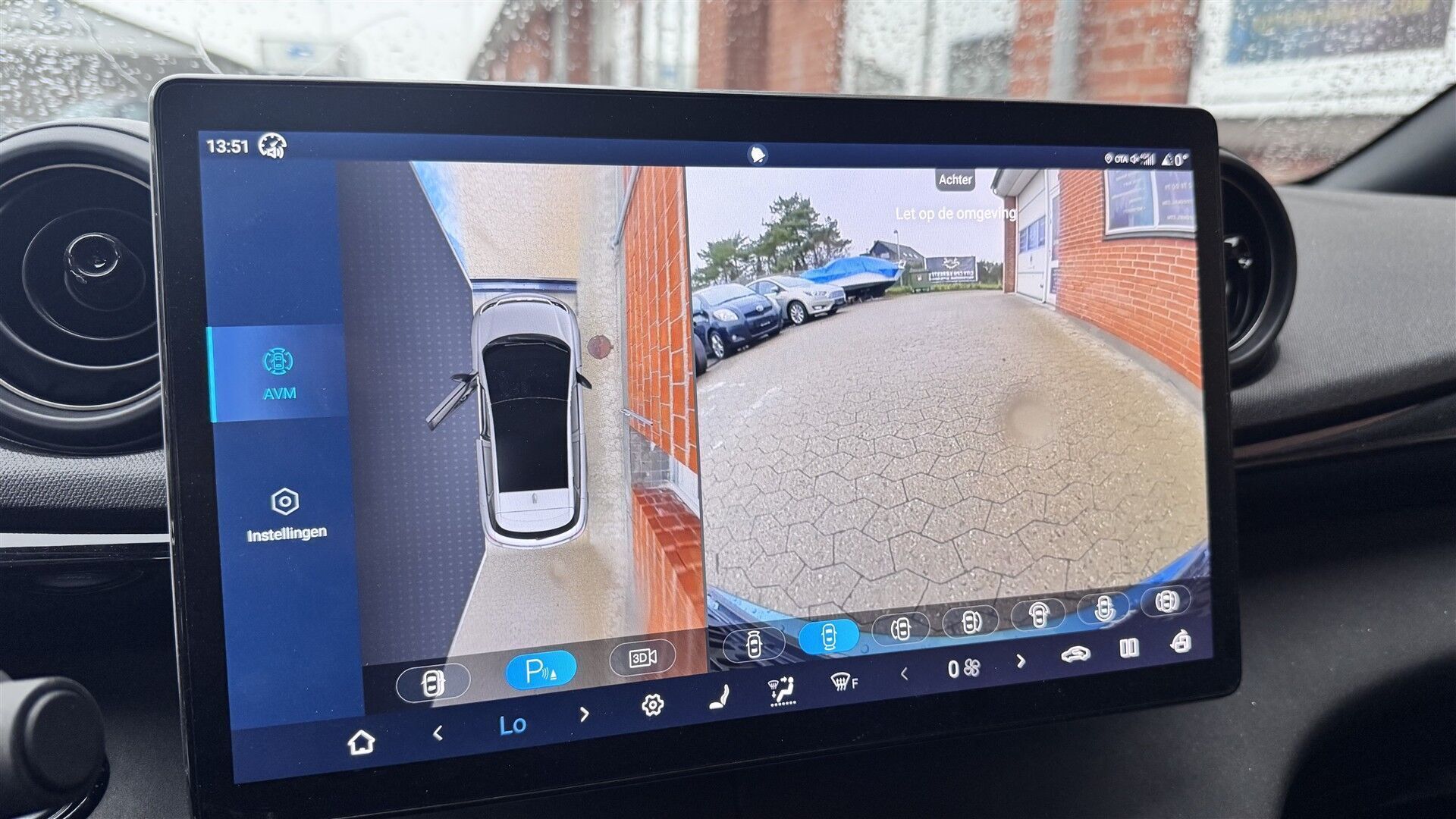 Blå BYD Dolphin fra 2024