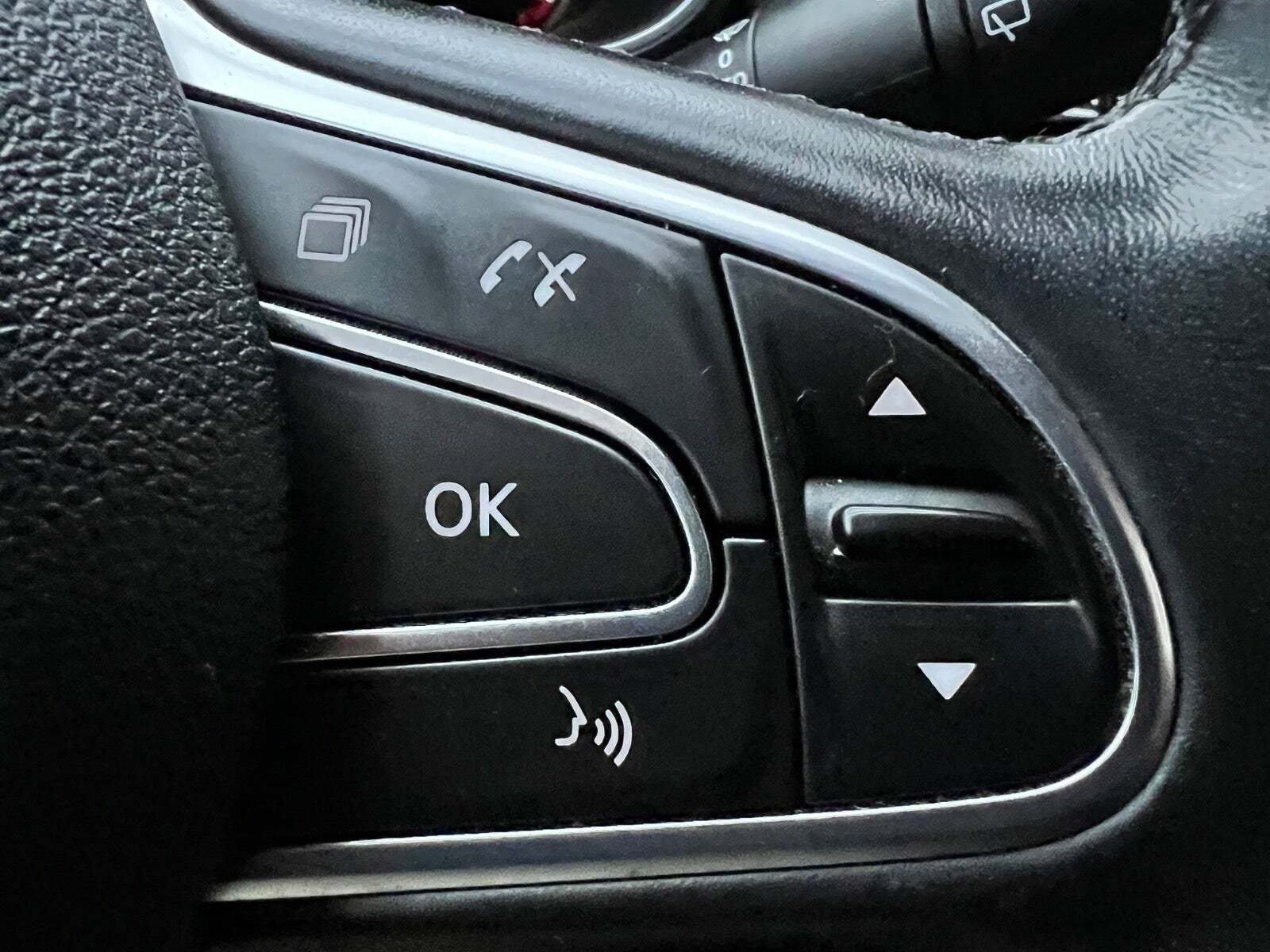 Sort Renault Megane IV fra 2019